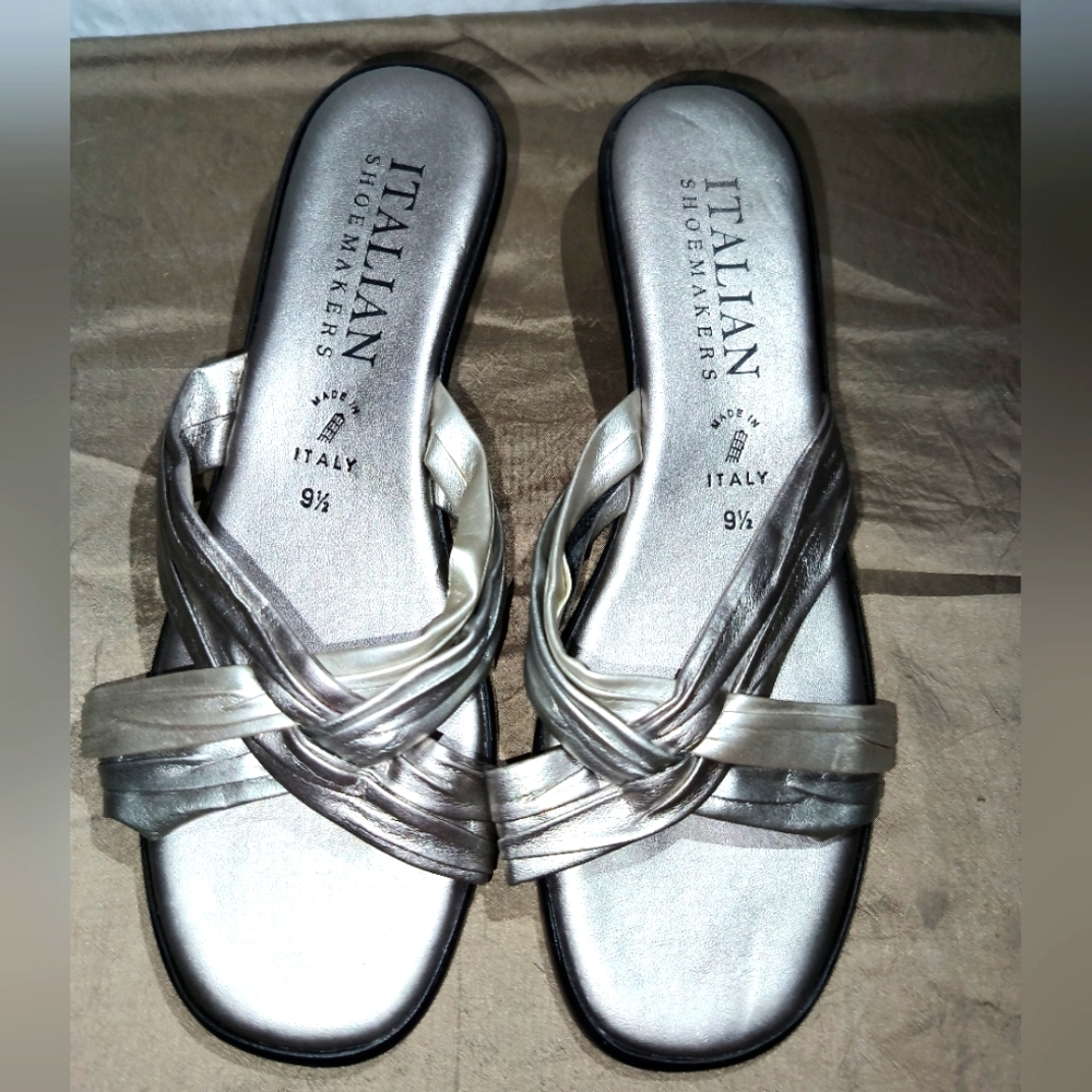 ITALIAN SHOEMAKERS NWOT